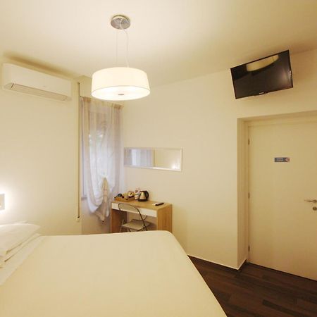 Barbj'S Rooms La Spezia Ngoại thất bức ảnh