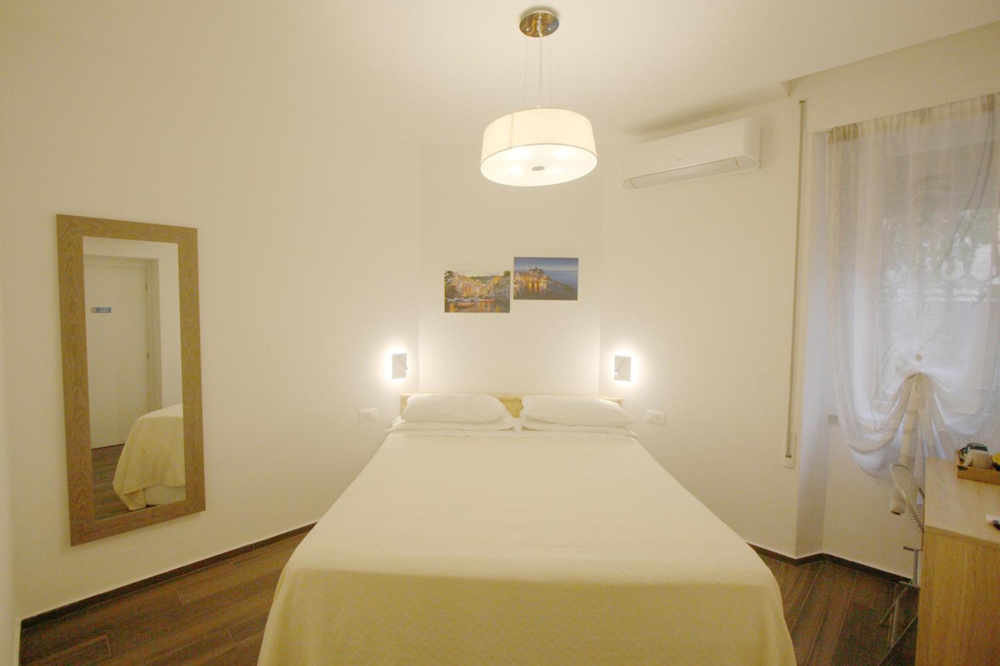 Barbj'S Rooms La Spezia Ngoại thất bức ảnh